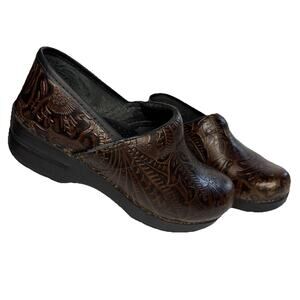 Dansko Women’s EU 38 US 8 Clogs Shoes Brown Tooled Leather look Professional
